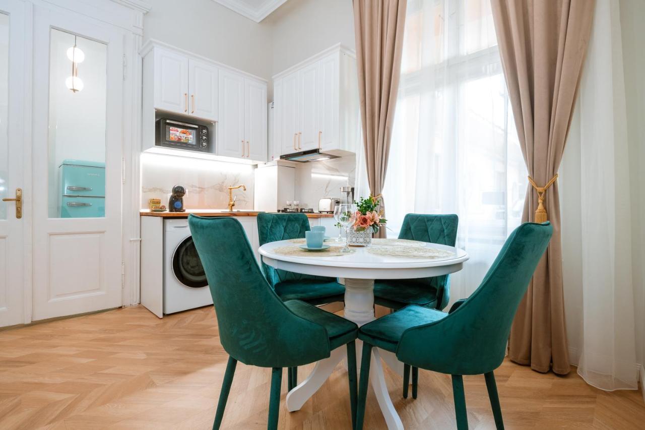 Apartament De Lux Central, P-Ta Matei Corvin Cluj Napoca Bagian luar foto