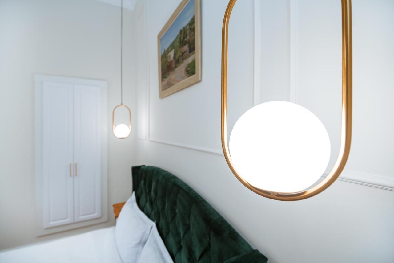 Apartament De Lux Central, P-Ta Matei Corvin Cluj Napoca Bagian luar foto